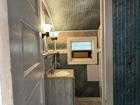 Tiny photo for 404 E 9th Street, Lockport, IL 60441 (MLS # 12728487)