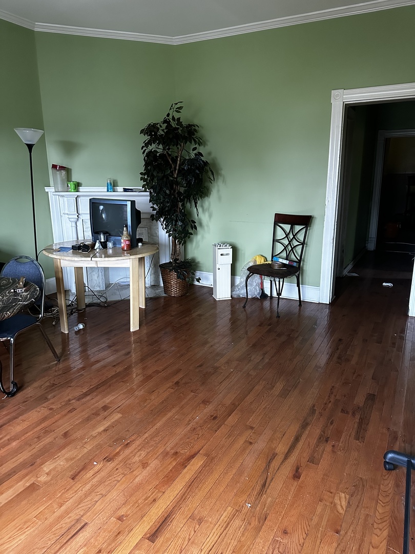 347 W 59th Place