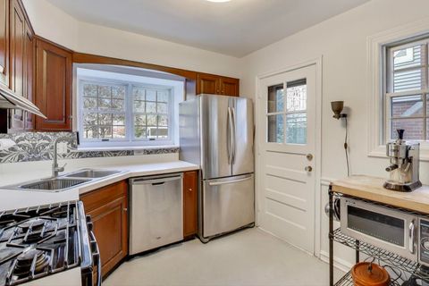 Tiny photo for 4665 W Peterson Avenue, Chicago, IL 60646 (MLS # 12506266)