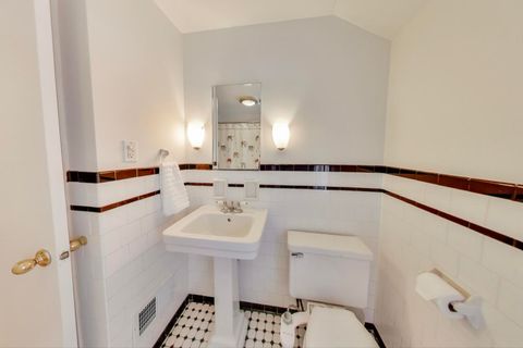 Tiny photo for 4665 W Peterson Avenue, Chicago, IL 60646 (MLS # 12506266)