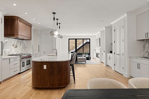 Tiny photo for 3711 N Magnolia Avenue, Chicago, IL 60613 (MLS # 12615546)