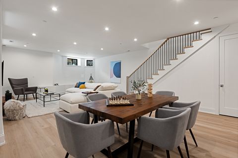 Tiny photo for 3711 N Magnolia Avenue, Chicago, IL 60613 (MLS # 12615546)