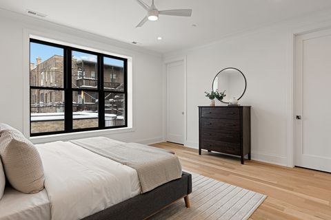 Tiny photo for 3711 N Magnolia Avenue, Chicago, IL 60613 (MLS # 12615546)