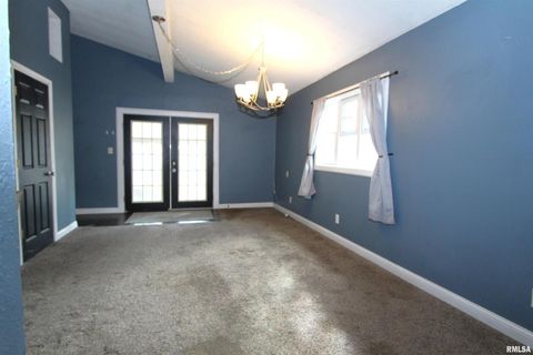 Tiny photo for 621 6TH Street, Camanche, IA 52730 (MLS # QC4268881)