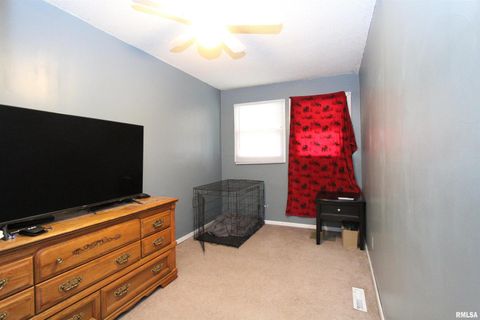 Tiny photo for 621 6TH Street, Camanche, IA 52730 (MLS # QC4268881)