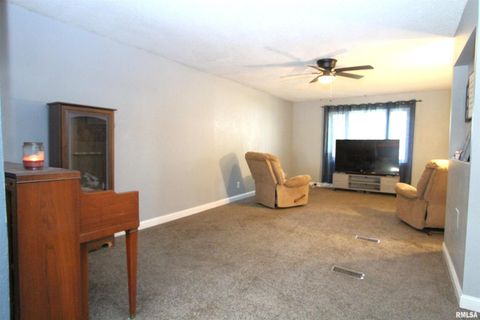 Tiny photo for 621 6TH Street, Camanche, IA 52730 (MLS # QC4268881)