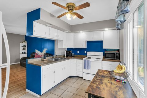 Tiny photo for 1968 S Baltimore Avenue, Decatur, IL 62521 (MLS # 12334340)