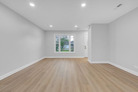 Tiny photo for 15 Johnathan Road, Lake Zurich, IL 60047 (MLS # 12656595)