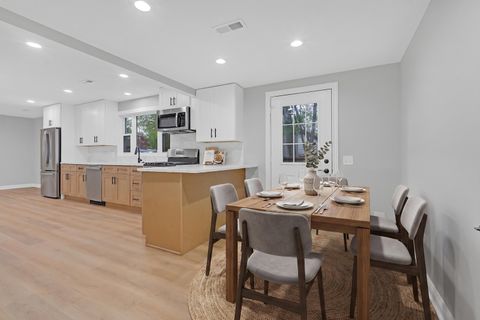 Tiny photo for 15 Johnathan Road, Lake Zurich, IL 60047 (MLS # 12656595)