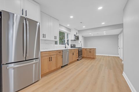 Tiny photo for 15 Johnathan Road, Lake Zurich, IL 60047 (MLS # 12656595)