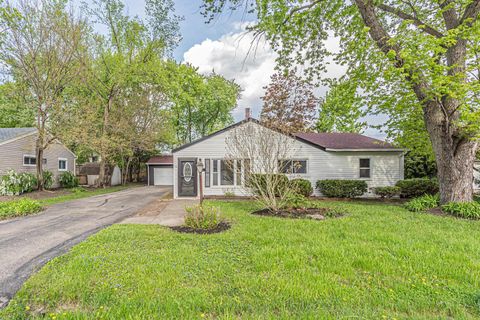 Tiny photo for 15 Johnathan Road, Lake Zurich, IL 60047 (MLS # 12656595)