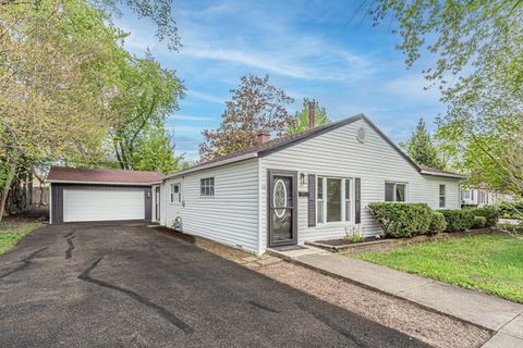 Photo of 15 Johnathan Road, Lake Zurich, IL 60047 (MLS # 12656595)