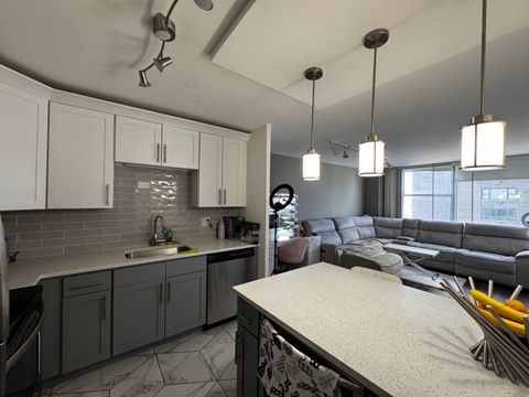 Tiny photo for 6301 N Sheridan Road #11C, Chicago, IL 60660 (MLS # 12587326)