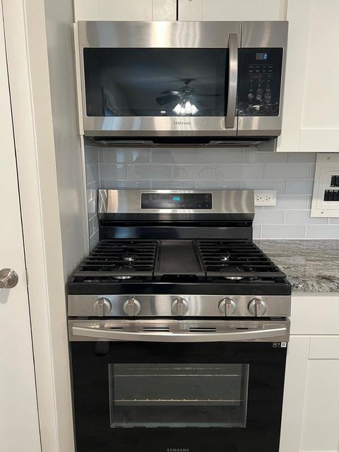 Tiny photo for 1313 S Rebecca Road #209, Lombard, IL 60148 (MLS # 12641132)