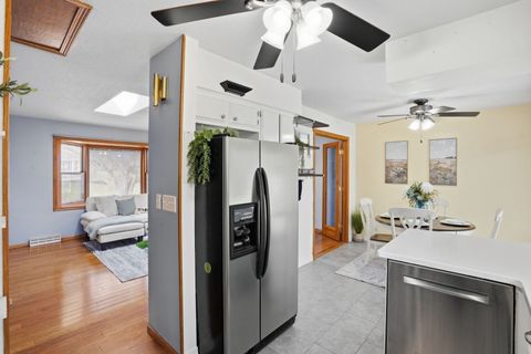 Tiny photo for 2909 Linden Lane, Bettendorf, IA 52722 (MLS # 12614778)