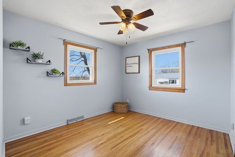 Tiny photo for 2909 Linden Lane, Bettendorf, IA 52722 (MLS # 12614778)