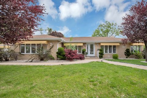 A home in Des Plaines