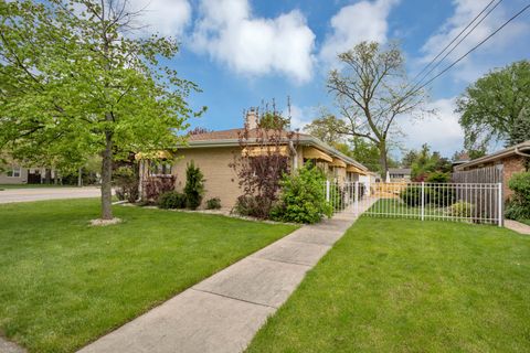 A home in Des Plaines