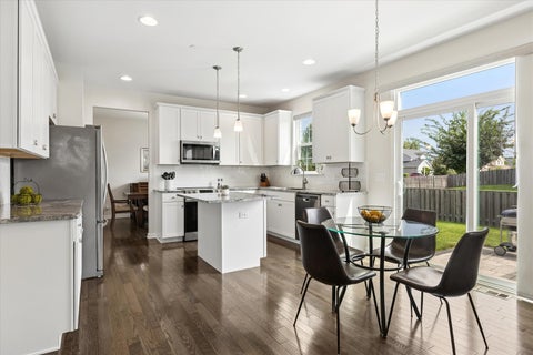 Tiny photo for 1979 Newberry Lane, Hoffman Estates, IL 60192 (MLS # 12759319)