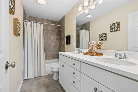 Tiny photo for 1979 Newberry Lane, Hoffman Estates, IL 60192 (MLS # 12759319)