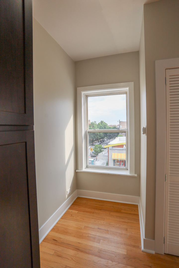 2712 N Milwaukee Avenue 309