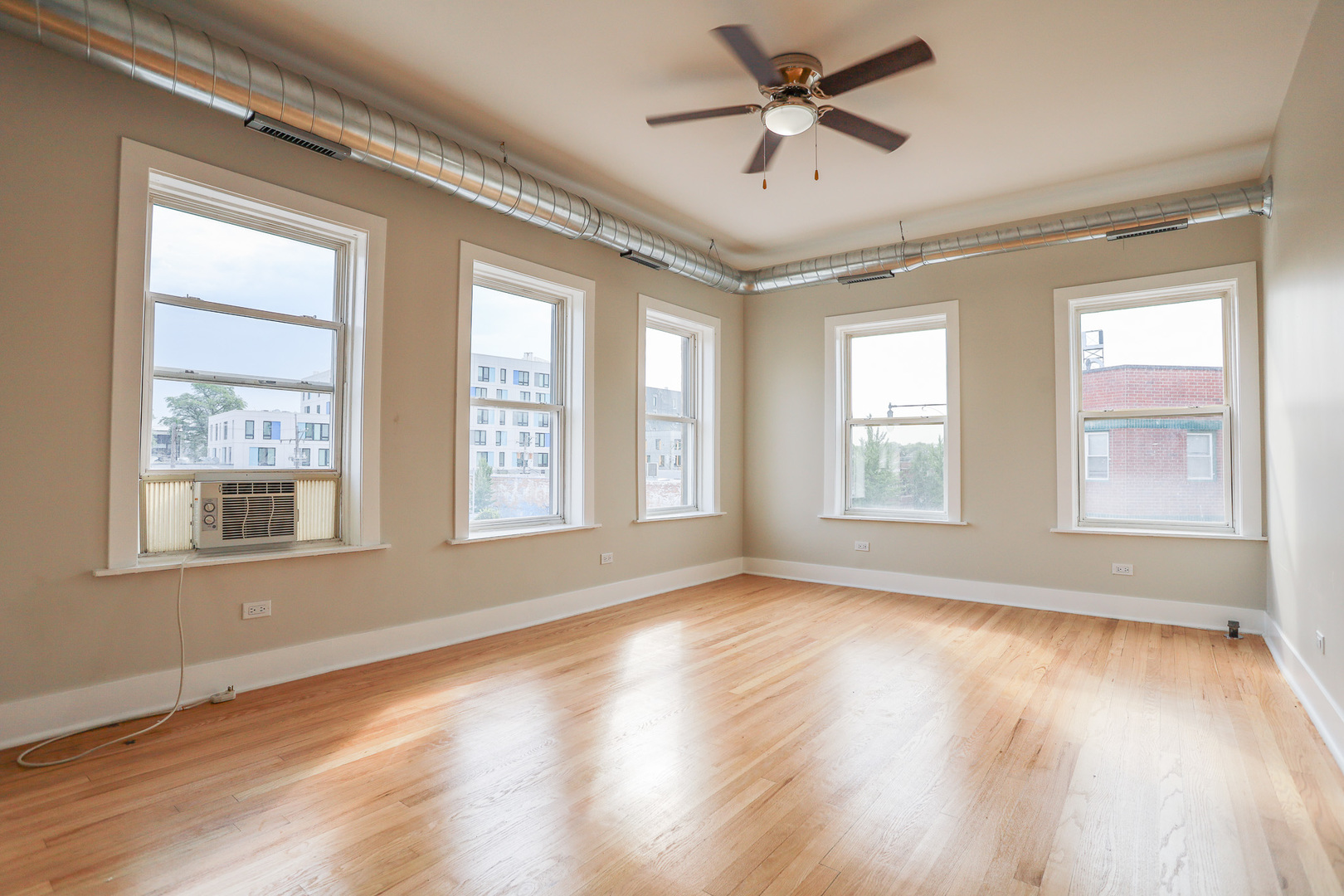 2712 N Milwaukee Avenue 309