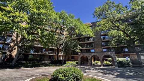 Photo of 111 S Baybrook Drive #612, Palatine, IL 60074 (MLS # 12681761)