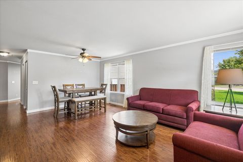 Tiny photo for 1950 Diamond Head Trail, Pingree Grove, IL 60140 (MLS # 12696352)