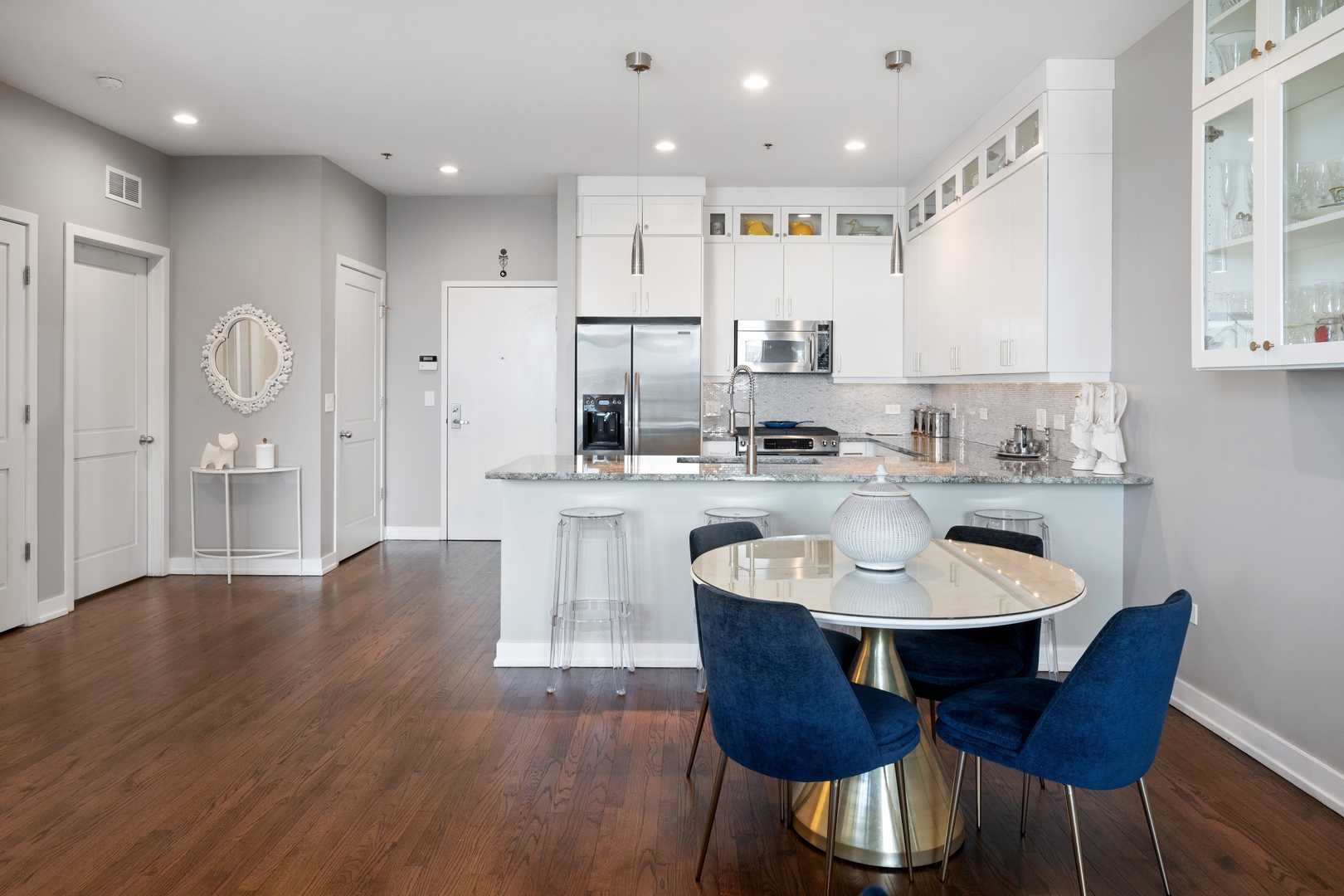 150 W Superior Street 1106
