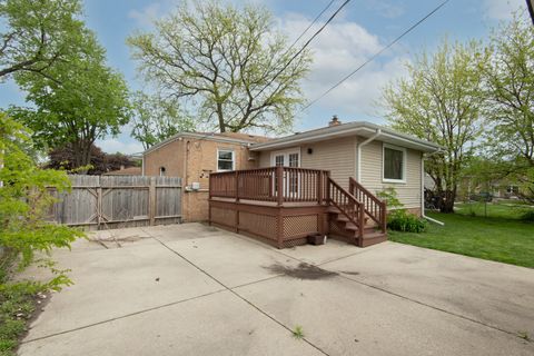 Tiny photo for 15330 Ingleside Avenue, South Holland, IL 60473 (MLS # 12638010)