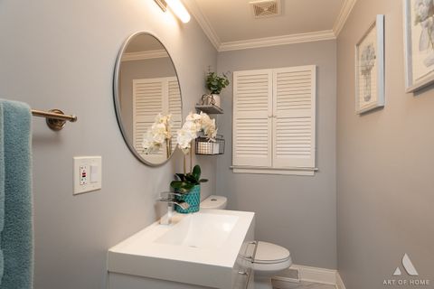 Tiny photo for 15330 Ingleside Avenue, South Holland, IL 60473 (MLS # 12638010)