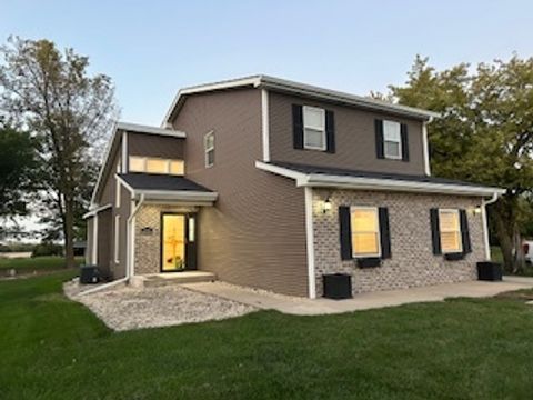 Photo of 5780 E State Route 113, Coal City, IL 60416 (MLS # 12500824) Photo of 5780 E State Route 113, Coal City, IL 60416 (MLS # 12500824)