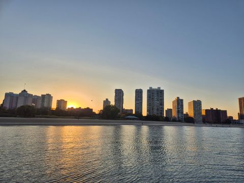 Tiny photo for 5757 N Sheridan Road #3J, Chicago, IL 60660 (MLS # 12515978)