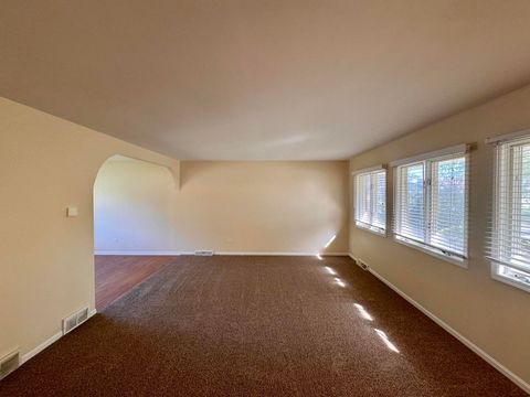 Tiny photo for 19252 Oakwood Avenue, Lansing, IL 60438 (MLS # 12676910)