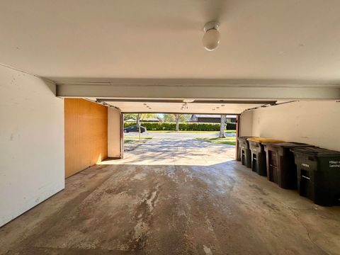 Tiny photo for 19252 Oakwood Avenue, Lansing, IL 60438 (MLS # 12676910)
