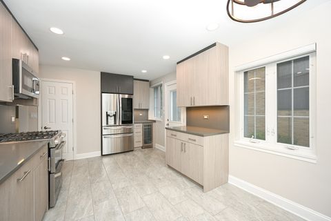 Tiny photo for 721 Lenox Road, Glen Ellyn, IL 60137 (MLS # 12465741)