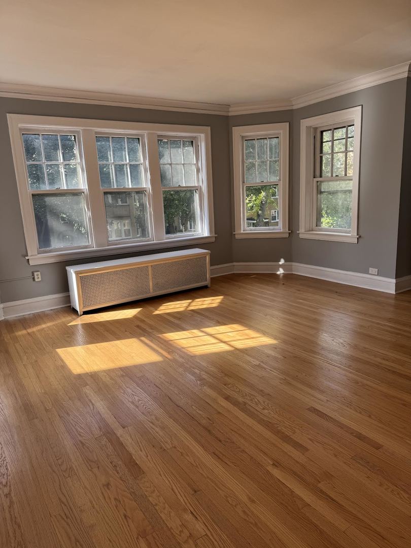 6231 N Francisco Avenue 2S