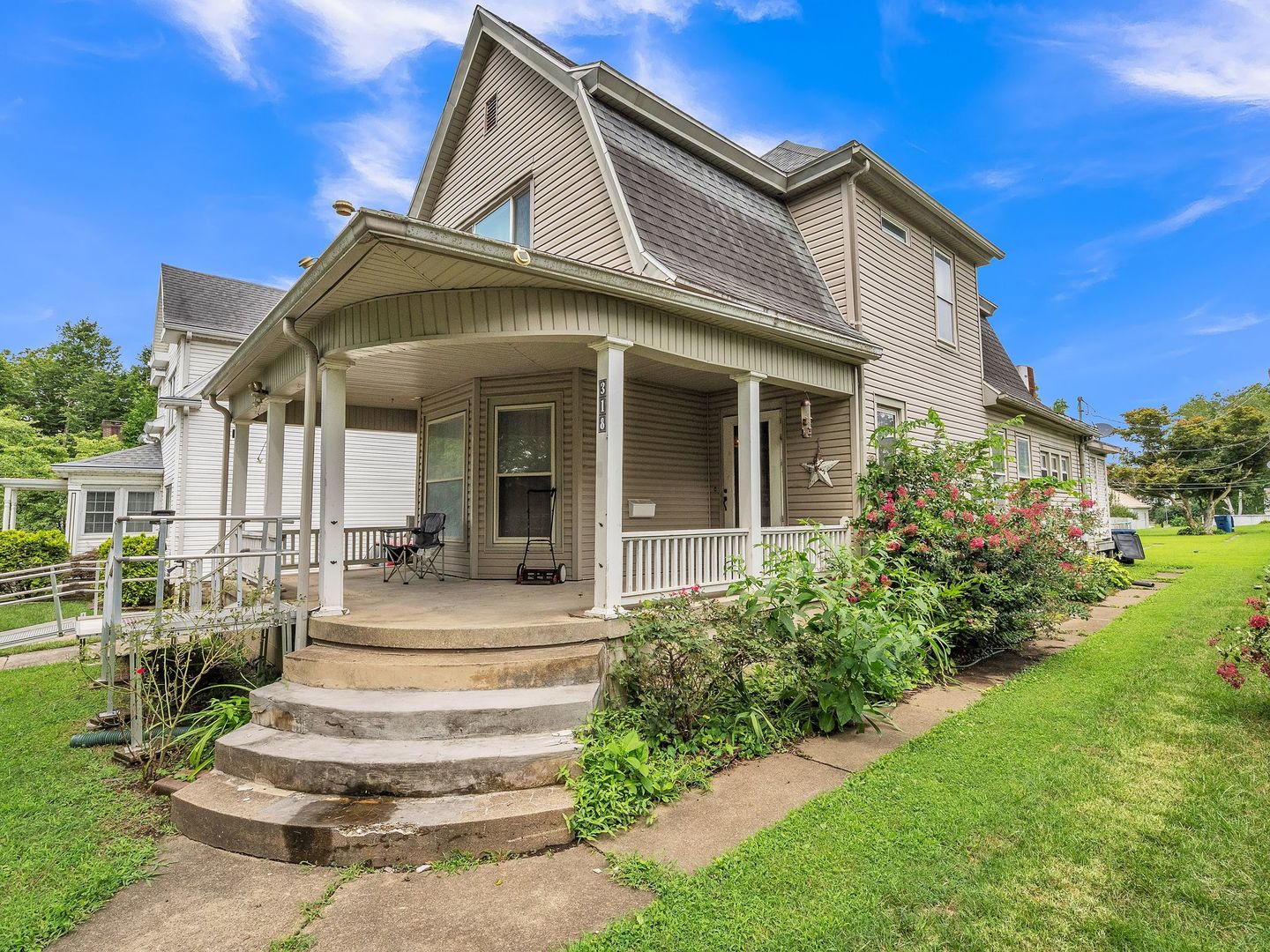 318 E 1st Street