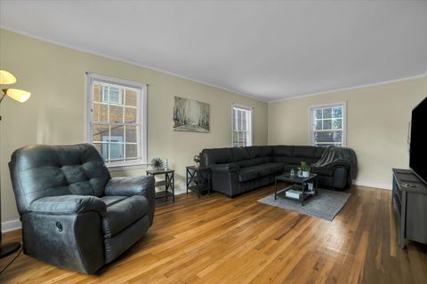 Tiny photo for 2546 W 115th Street, Chicago, IL 60655 (MLS # 12537319)