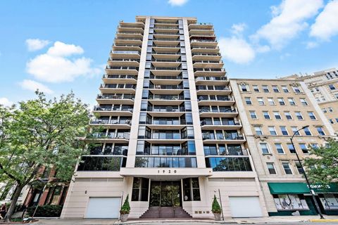 Photo of 1920 N Clark Street #3A, Chicago, IL 60614 (MLS # 12607956)