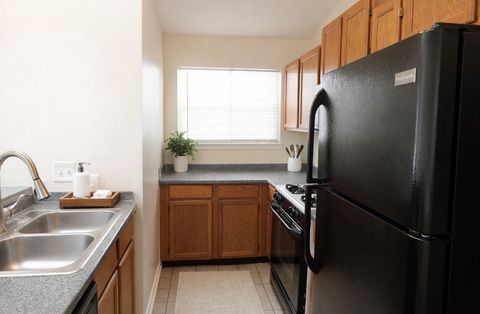 Tiny photo for 727 Nantucket Way, Island Lake, IL 60042 (MLS # 12537074)