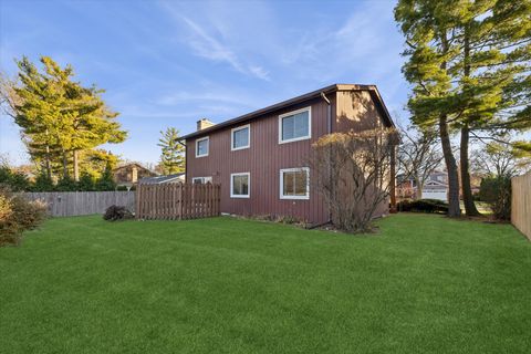Tiny photo for 46 E Country Club Court, Palatine, IL 60067 (MLS # 12517389)