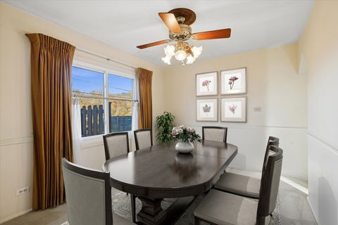 Tiny photo for 46 E Country Club Court, Palatine, IL 60067 (MLS # 12517389)