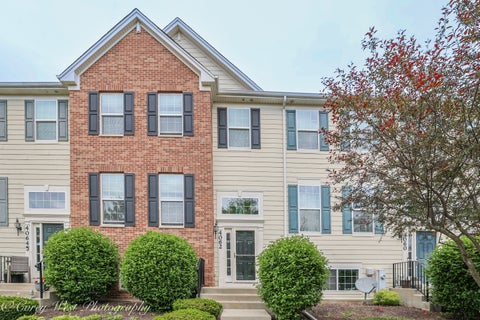 Photo of 4062 POMPTON Avenue, Elgin, IL 60124 (MLS # 12686828)