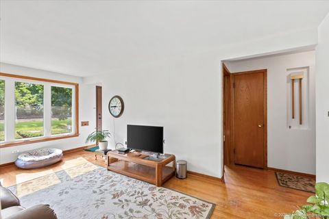 Tiny photo for 11214 S Sacramento Avenue, Chicago, IL 60655 (MLS # 12445997)
