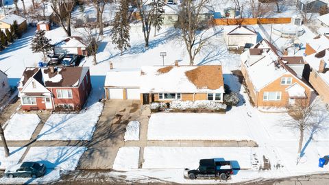 A home in Lyons