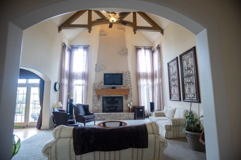 Tiny photo for 7542 Thornhill Court, Yorkville, IL 60560 (MLS # 12602703)