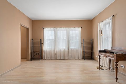 Tiny photo for 12 N Du Bois Avenue, Elgin, IL 60123 (MLS # 12533232)