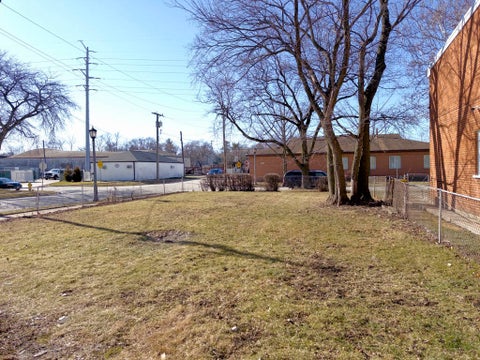 Tiny photo for 149 Hayes Avenue #A, La Grange, IL 60525 (MLS # 12767609)