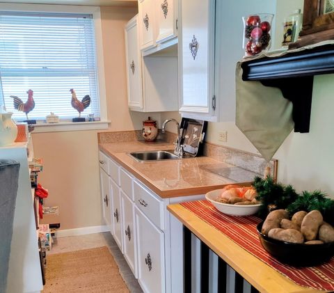 Tiny photo for 1888 Cheshire Lane, Wheaton, IL 60189 (MLS # 12412122)